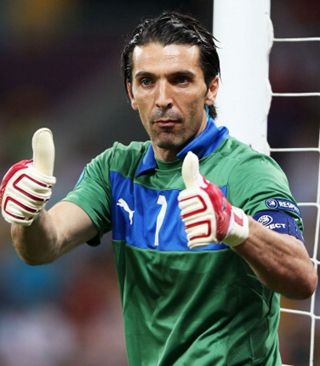 NBA战报：恩比德39分9板，76人115-105击败步行者（NBA简讯：恩比德轰39+9，76人115-105力克步行者）