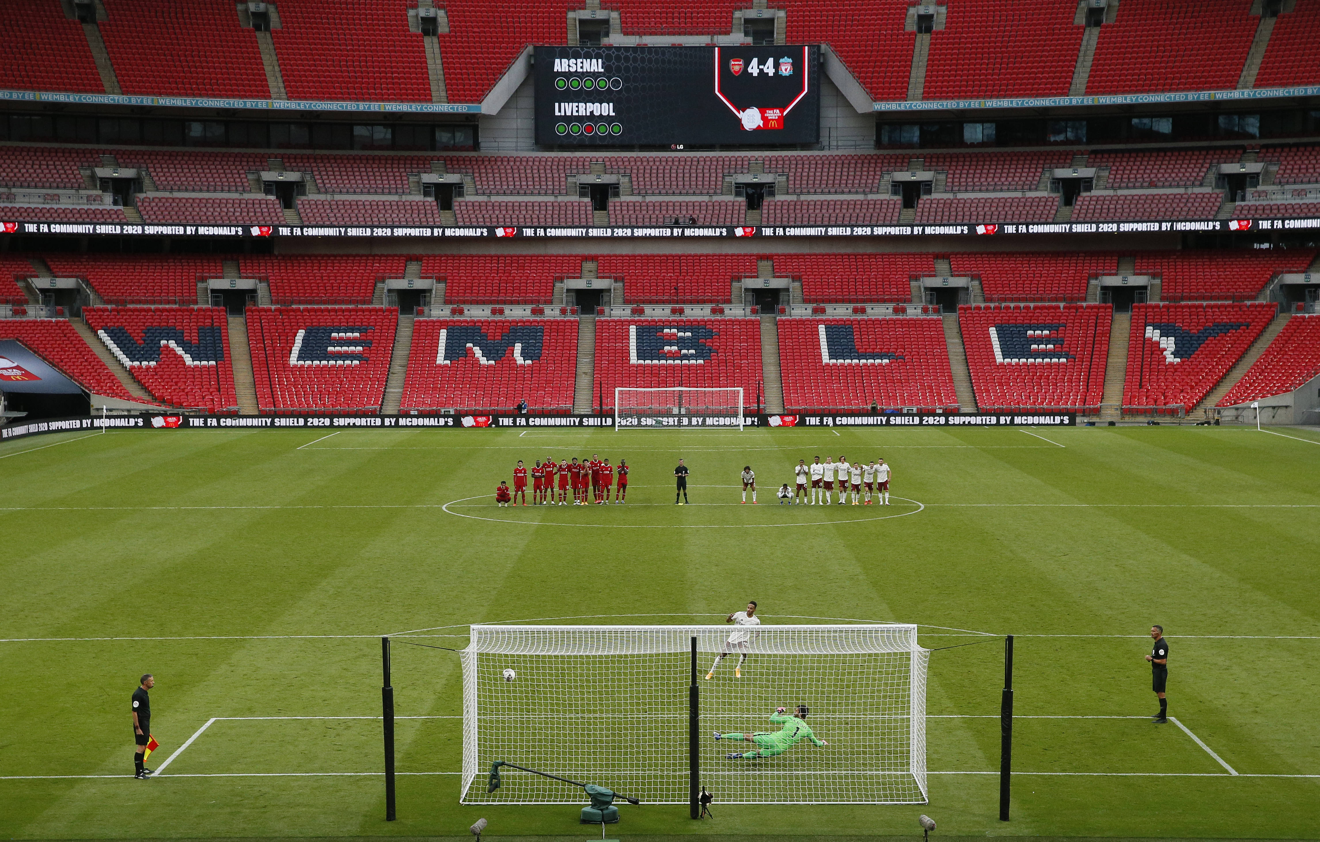 凯恩：我仍觉得正处于职业生涯巅峰期，世界杯会为冠军而努力（凯恩：自认仍处生涯巅峰，将为世界杯冠军全力以赴）