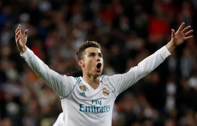 艾纳维：打进罗马处子球像做梦一样；专注和那不勒斯的榜首战（艾纳维称罗马处子球如梦，现聚焦与那不勒斯的榜首之战）