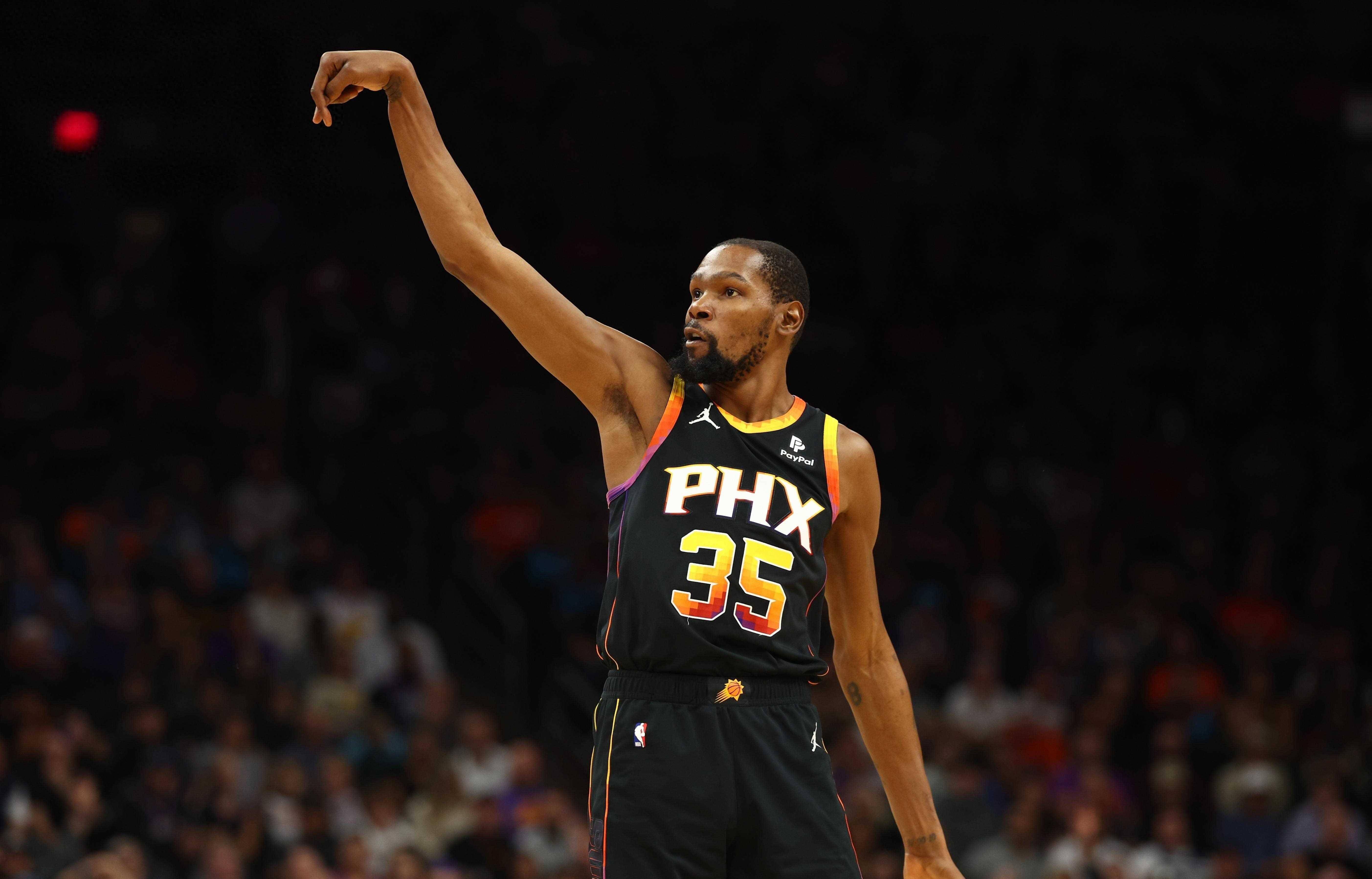 利物浦欧冠客场取分战平马竞（欧冠客场战平马竞，利物浦收获一分）